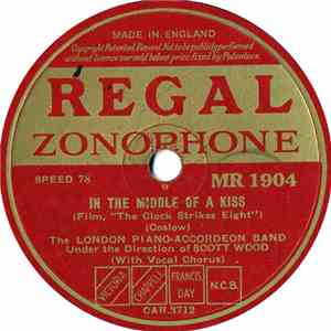 London Piano-Accordeon Band - In The Middle Of A Kiss mp3 album